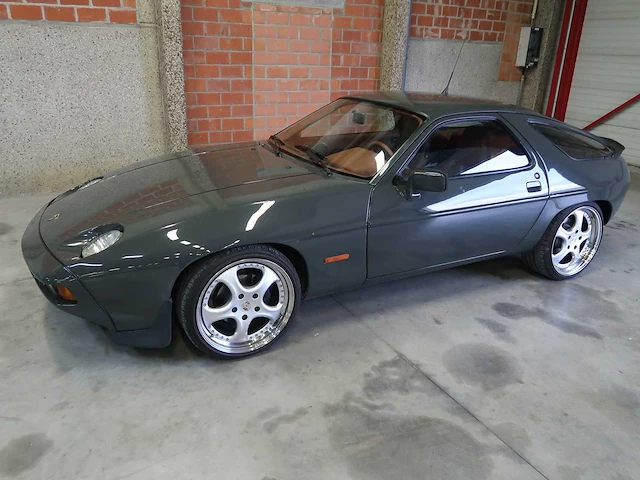 Porsche 928 s - afbeelding 10 van  107