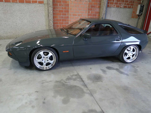 Porsche 928 s - afbeelding 11 van  107