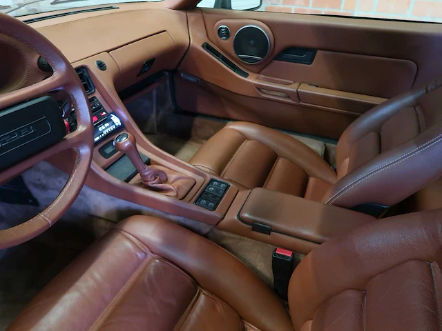 Porsche 928 s - afbeelding 44 van  107