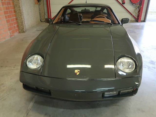 Porsche 928 s - afbeelding 4 van  107