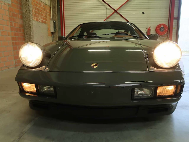 Porsche 928 s - afbeelding 50 van  107