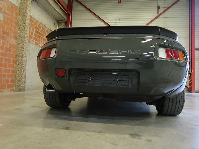 Porsche 928 s - afbeelding 78 van  107