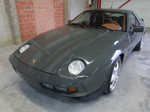Porsche 928 s - afbeelding 7 van  107