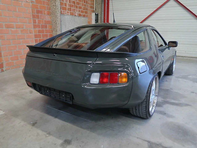 Porsche 928 s - afbeelding 80 van  107