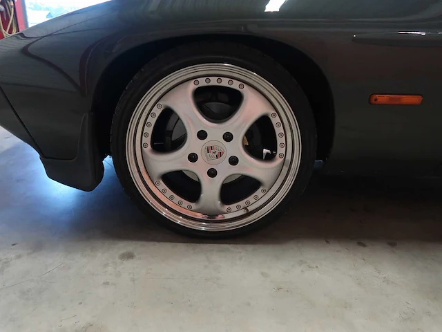 Porsche 928 s - afbeelding 94 van  107