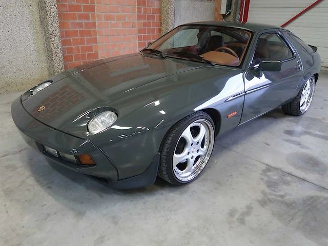 Porsche 928 s - afbeelding 9 van  107