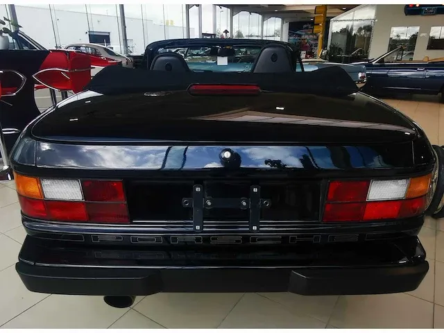 Porsche 944 cabriolet s2 - afbeelding 16 van  21