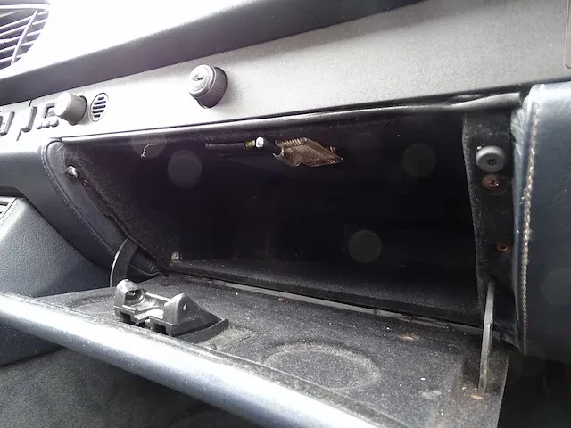 Porsche 944 cabriolet s2 - afbeelding 15 van  46