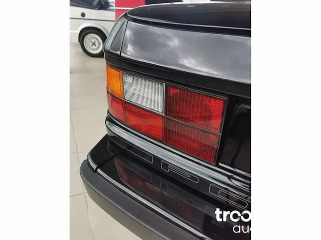 Porsche 944 cabriolet s2 - afbeelding 20 van  20
