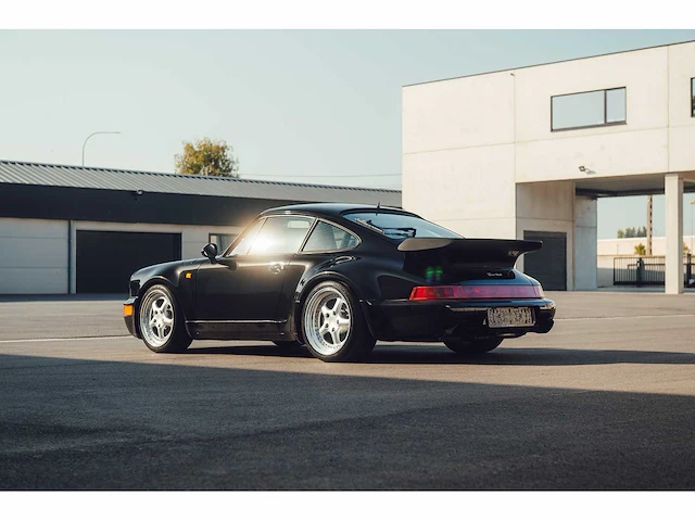 Porsche 964 turbo 3.3l ***no reserve*** - afbeelding 17 van  100