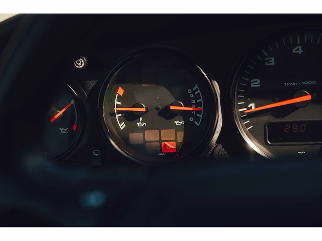Porsche 964 turbo 3.3l ***no reserve*** - afbeelding 28 van  100