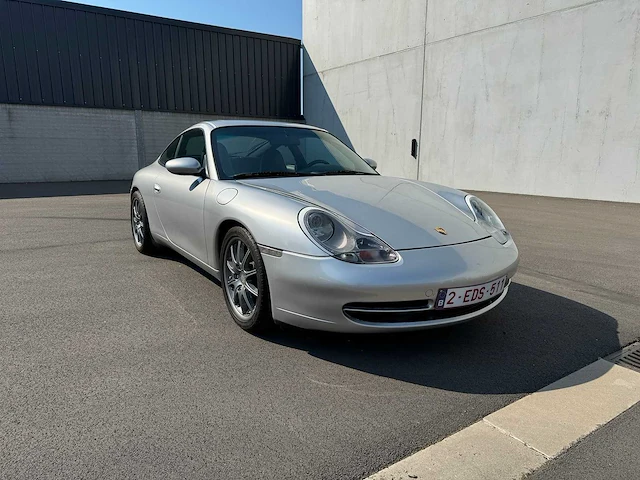 Porsche 996 - afbeelding 1 van  38