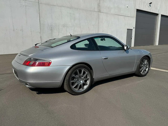 Porsche 996 - afbeelding 23 van  38