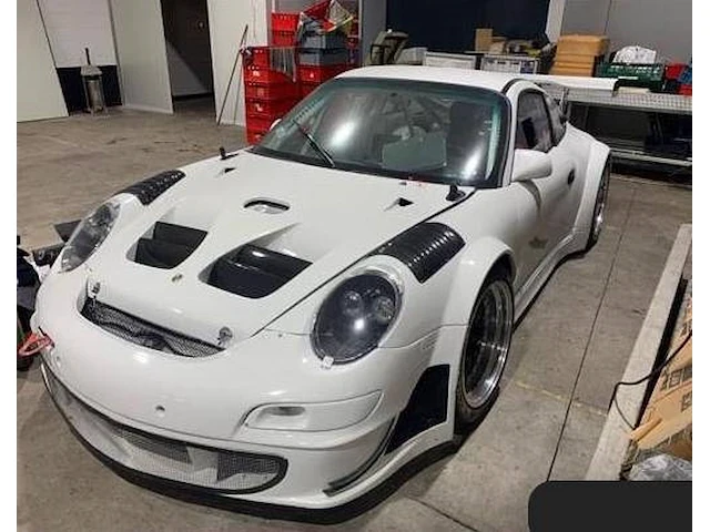 Porsche 997 gt2-racecar (24 hrs spec) benzine (marge) - afbeelding 1 van  1