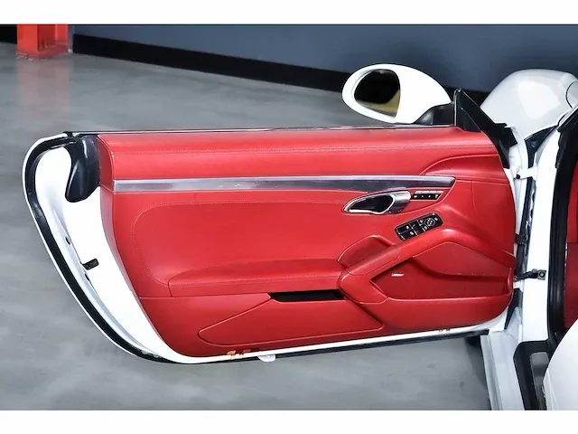 Porsche boxster s convertible 3,4l - 2013 - afbeelding 52 van  81