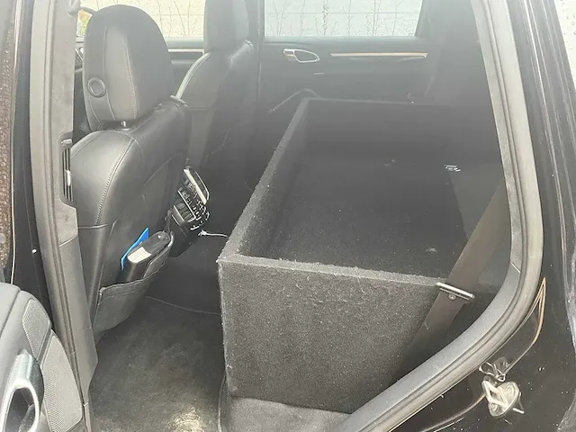 Porsche cayenne turbo lichte vracht 2012 - afbeelding 5 van  37