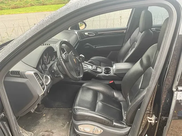 Porsche cayenne turbo lichte vracht 2012 - afbeelding 8 van  37