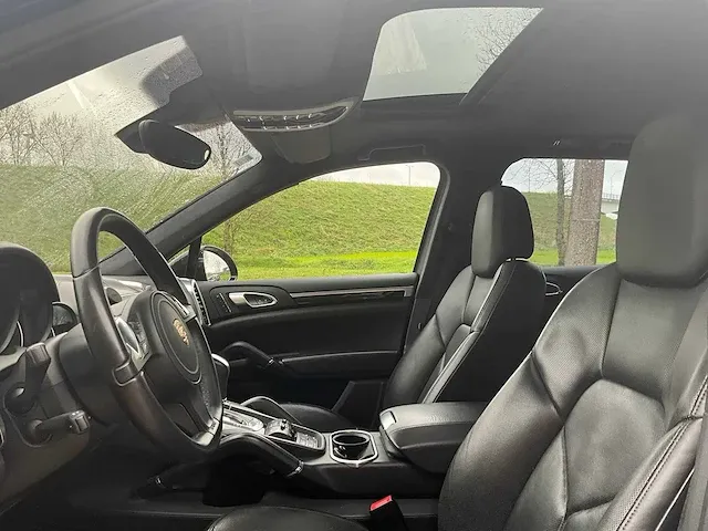 Porsche cayenne turbo lichte vracht 2012 - afbeelding 19 van  37