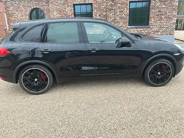 Porsche cayenne turbo lichte vracht 2012 - afbeelding 12 van  37
