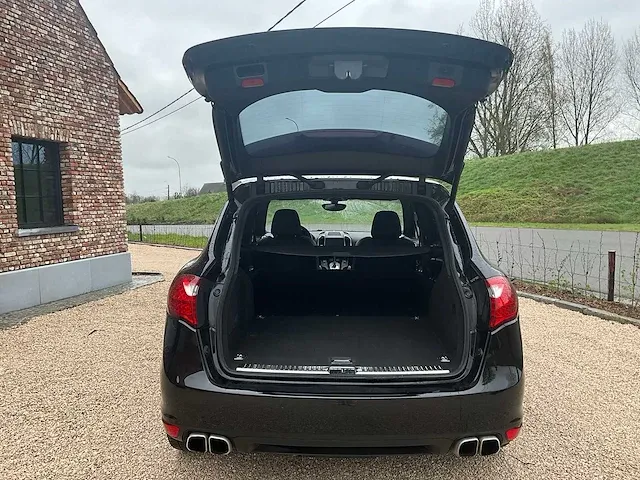Porsche cayenne turbo lichte vracht 2012 - afbeelding 35 van  37