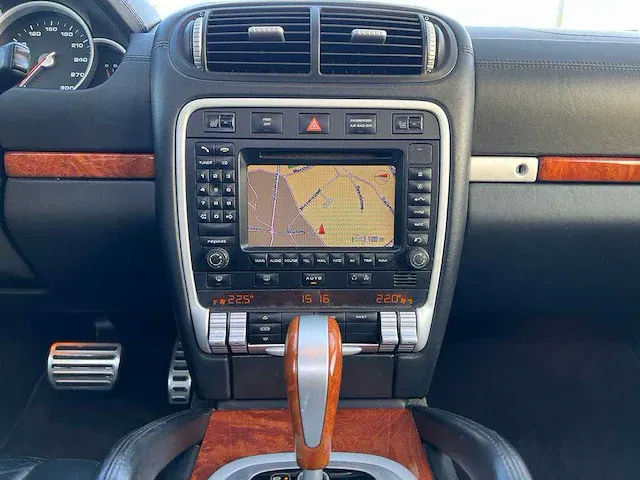 Porsche cayenne turbo s - afbeelding 19 van  28