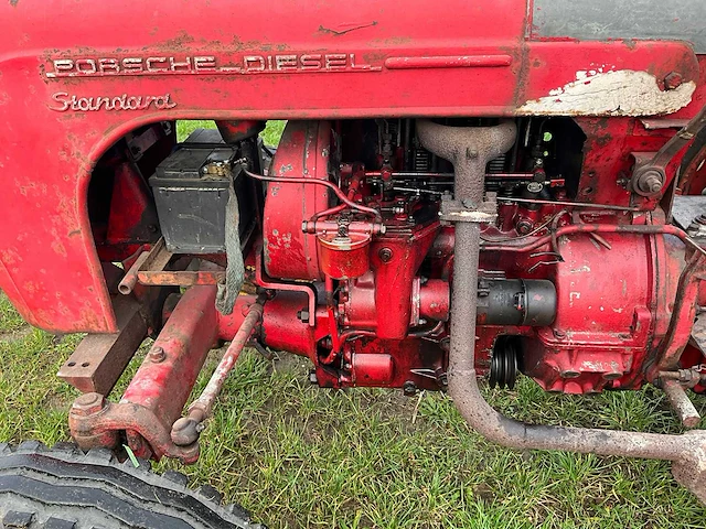 Porsche diesel standard - oldtimer tractor - afbeelding 14 van  15