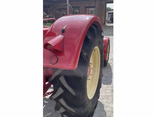 Porsche master 419 oldtimer tractor 1962 - afbeelding 9 van  30