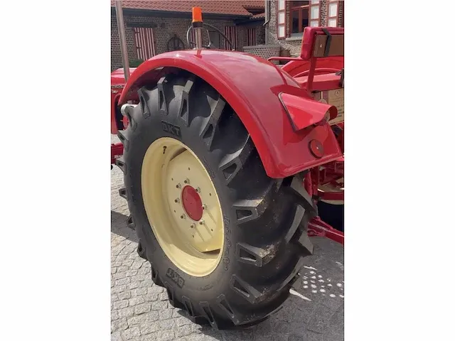 Porsche master 419 oldtimer tractor 1962 - afbeelding 11 van  30
