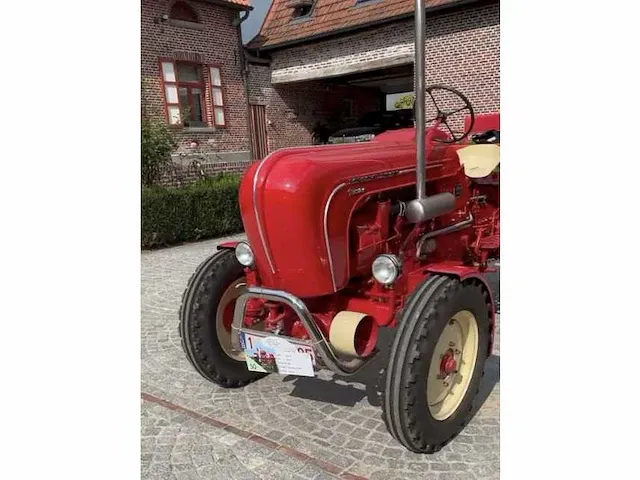 Porsche master 419 oldtimer tractor 1962 - afbeelding 12 van  30