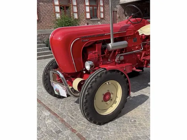 Porsche master 419 oldtimer tractor 1962 - afbeelding 26 van  30
