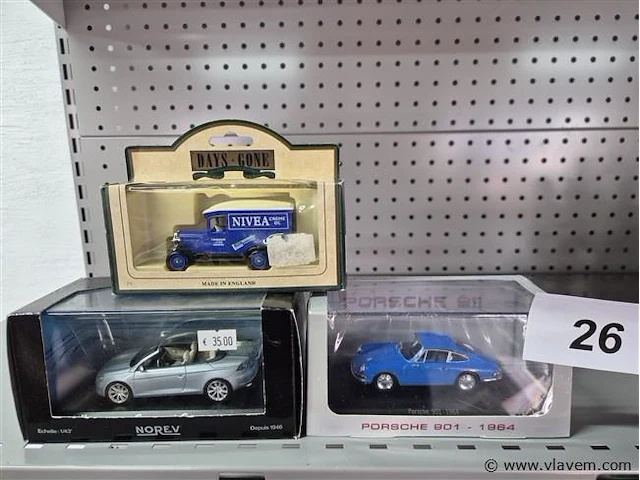 Porsche, norev en nivea 3 stuks - afbeelding 1 van  3
