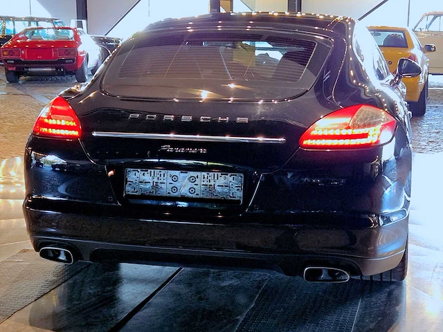 Porsche panamera 3.0 v6 diesel - afbeelding 5 van  52