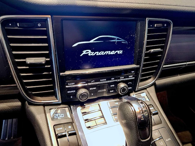 Porsche panamera 3.0 v6 diesel - afbeelding 29 van  52