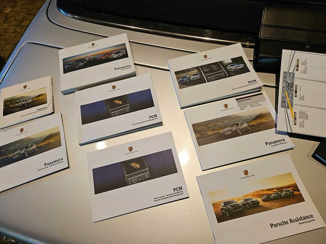 Porsche panamera 3.0 v6 diesel - afbeelding 42 van  52