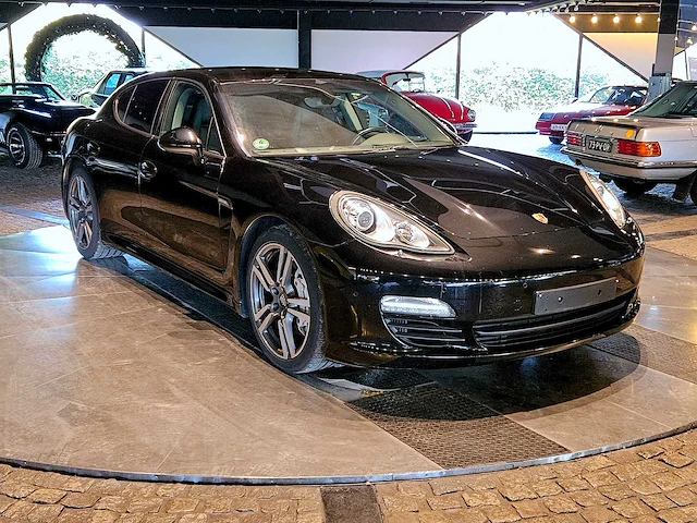 Porsche panamera 3.0 v6 diesel - afbeelding 50 van  52