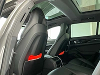 Porsche panamera 4 e-hybrid sport turismo - 2018 - afbeelding 13 van  44