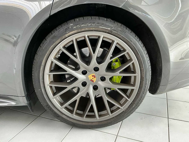 Porsche panamera 4 e-hybrid sport turismo - 2018 - afbeelding 24 van  44