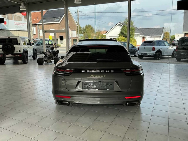 Porsche panamera 4 e-hybrid sport turismo - 2018 - afbeelding 34 van  44
