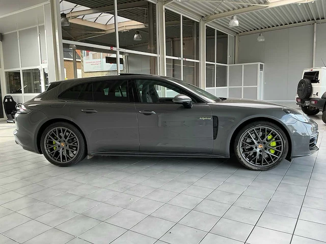 Porsche panamera 4 e-hybrid sport turismo - 2018 - afbeelding 41 van  44