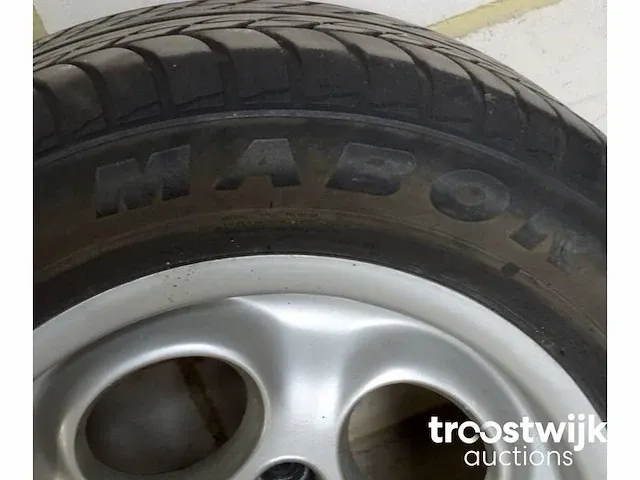 Porsche vintage velgen, inclusief banden - afbeelding 4 van  6