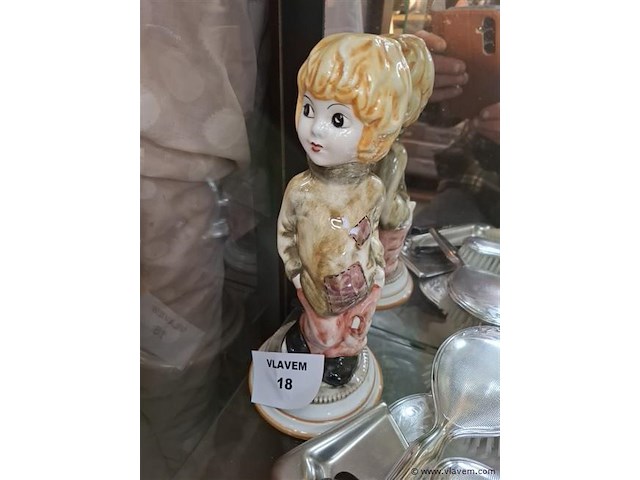 Porselein beeldje - afbeelding 1 van  2