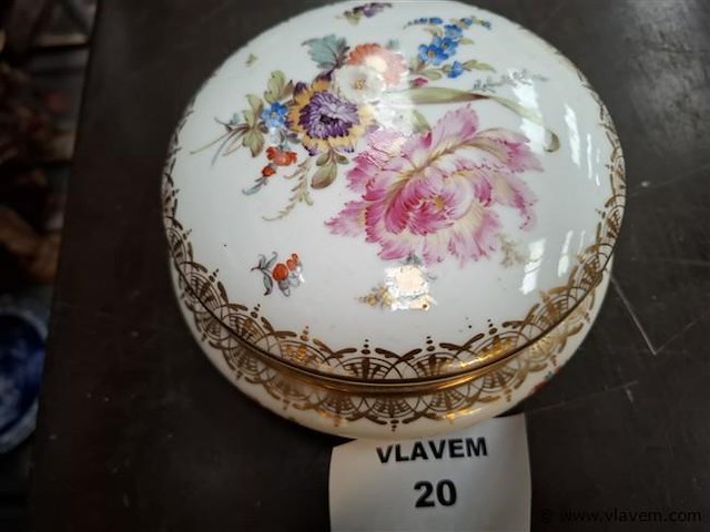 Porselein dekselpotje - afbeelding 1 van  4