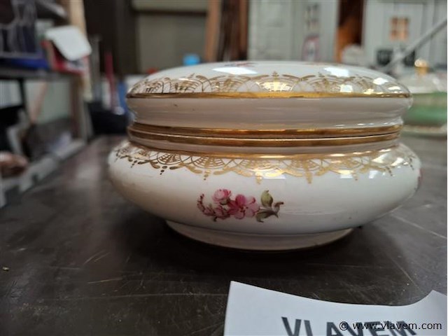 Porselein dekselpotje - afbeelding 3 van  4