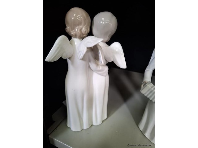 Porselein naobeeldje - afbeelding 2 van  3