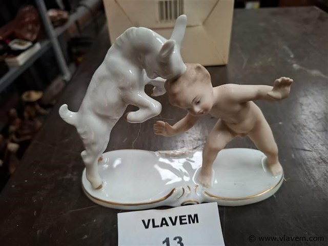 Porselein putto - afbeelding 1 van  4