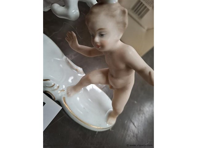 Porselein putto - afbeelding 2 van  4