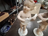 Porselein putto - afbeelding 2 van  4