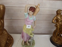 Porseleinen beeld royal dux - afbeelding 2 van  3