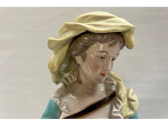 Porseleinen beeld - afbeelding 13 van  13
