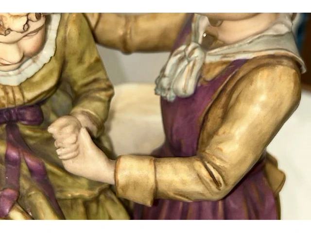 Porseleinen beeld - afbeelding 8 van  13